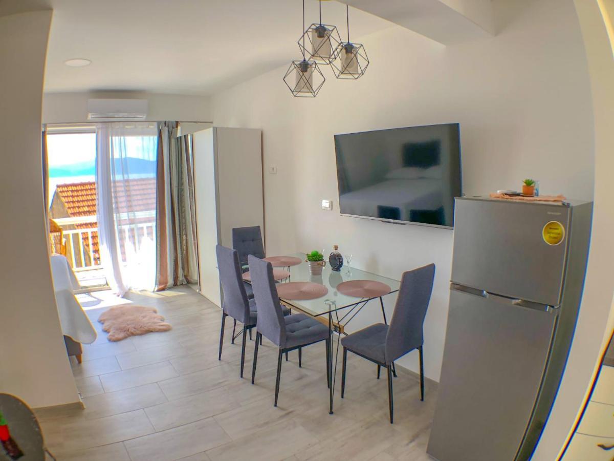 Apartmani Doris Gradac  Exterior photo
